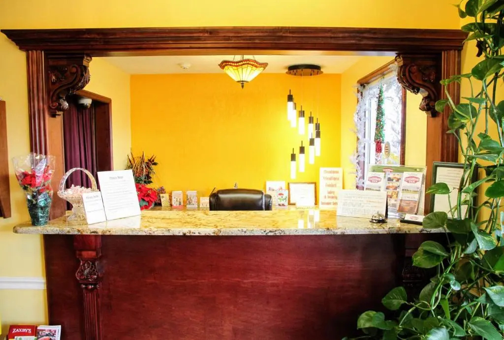 photo 1 of Country Hearth Inn-Union City