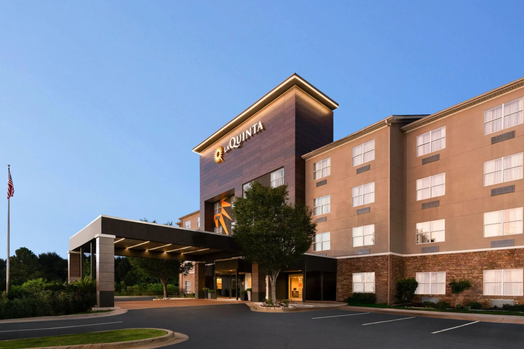 photo 1 of La Quinta Inn & Suites by Wyndham Montgomery