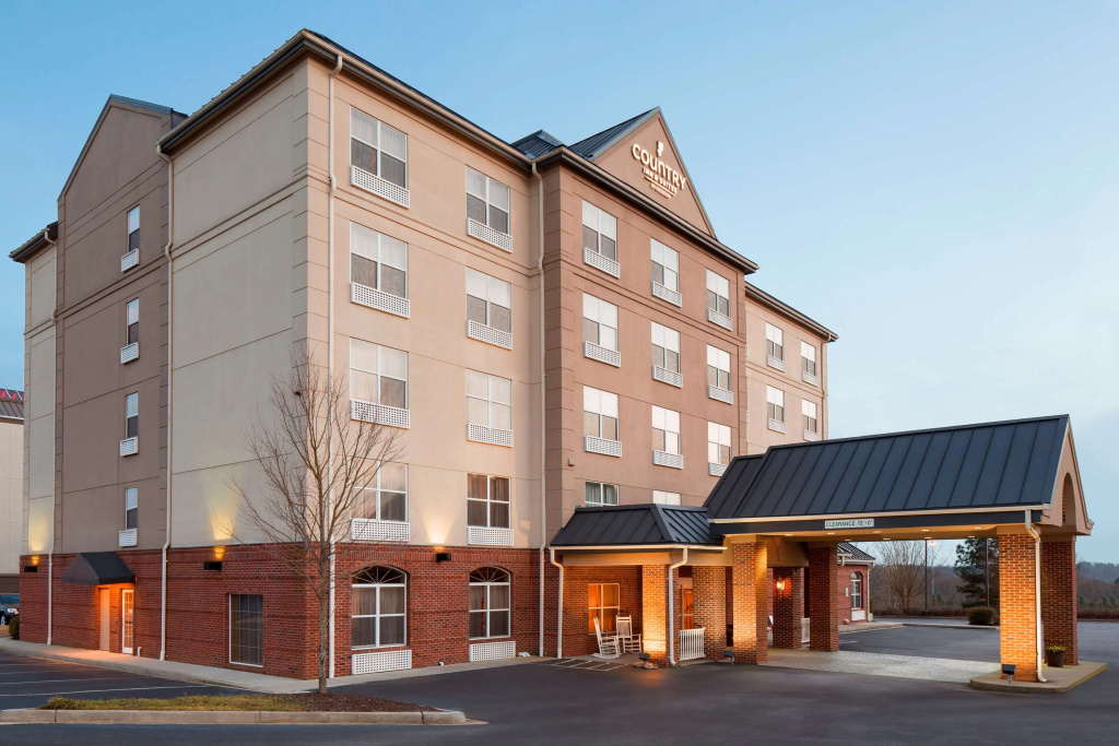 photo 1 of Country Inn & Suites by Radisson, Anderson, SC