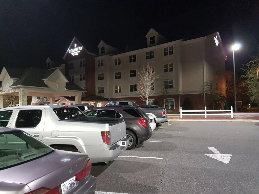photo 1 of Country Inn & Suites by Radisson, Concord (Kannapolis), NC