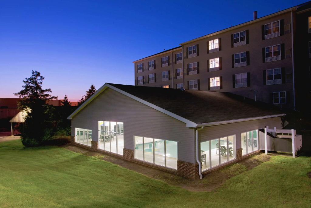 photo 1 of Parkview Inn & Suites Lancaster