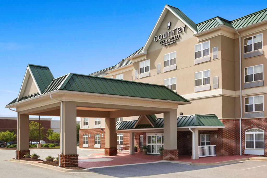photo 1 of Spark by Hilton California Lexington Park