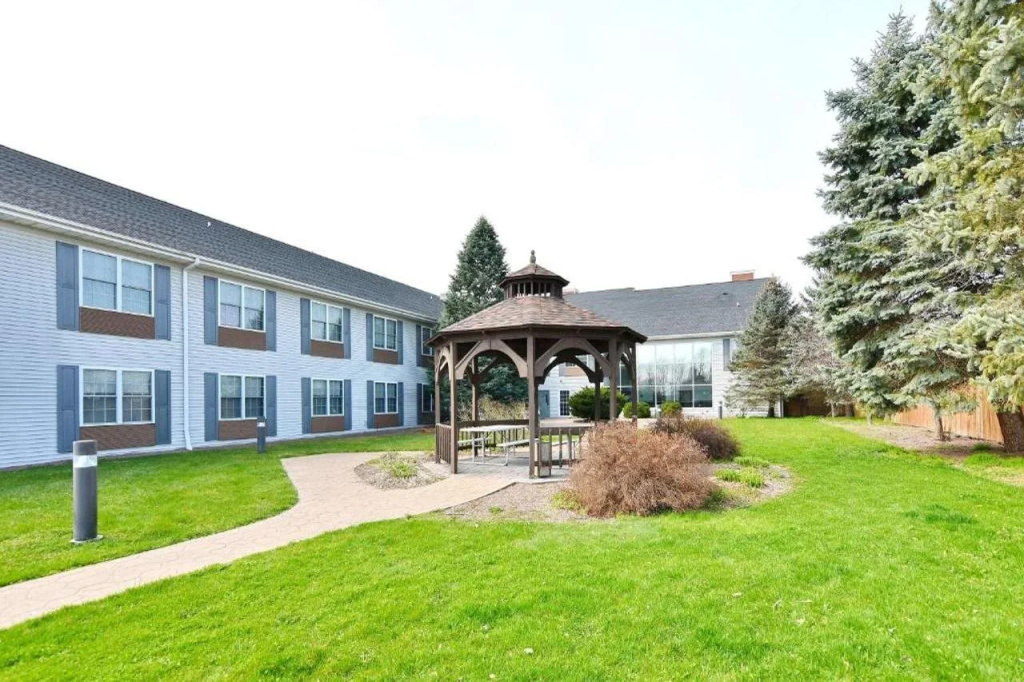 photo 1 of Country Inn & Suites by Radisson, Mount Morris, NY