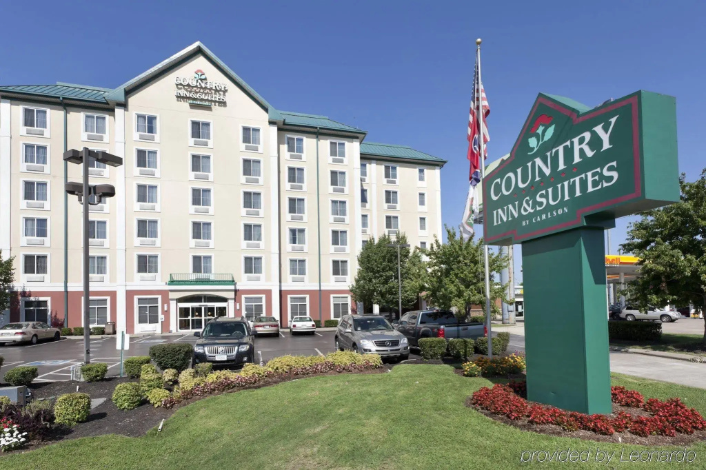 photo 1 of Country Inn & Suites by Radisson, Nashville Airport, TN