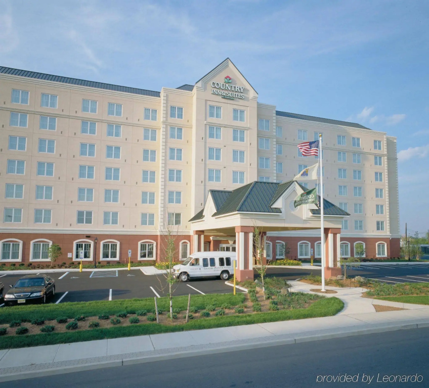 photo 1 of Hampton Inn & Suites Newark Airport Elizabeth