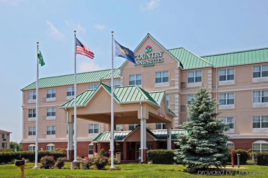photo 1 of Country Inn & Suites by Radisson, Georgetown, KY