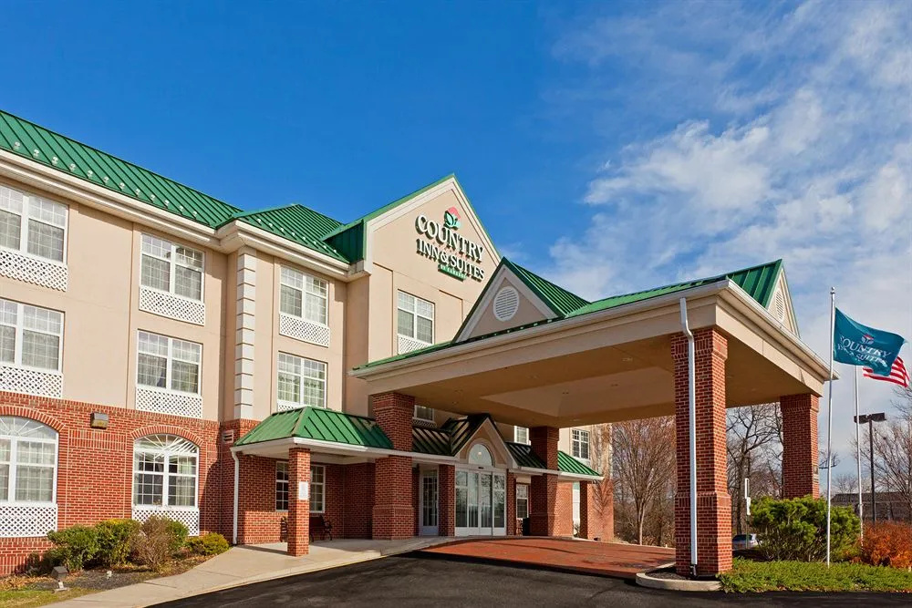 photo 1 of Country Inn & Suites by Radisson, Newark, DE