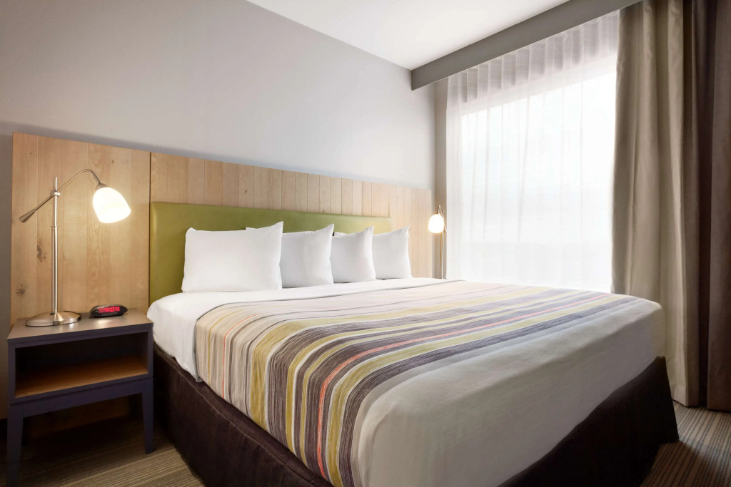 photo 1 of Country Inn & Suites by Radisson, York, PA