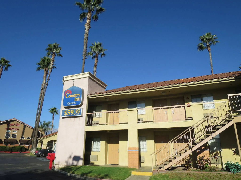 photo 1 of Country Inn