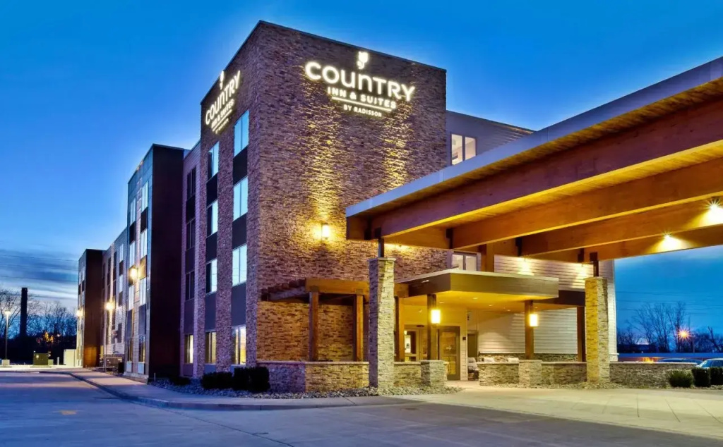 photo 1 of Country Inn & Suites by Radisson Springfield IL