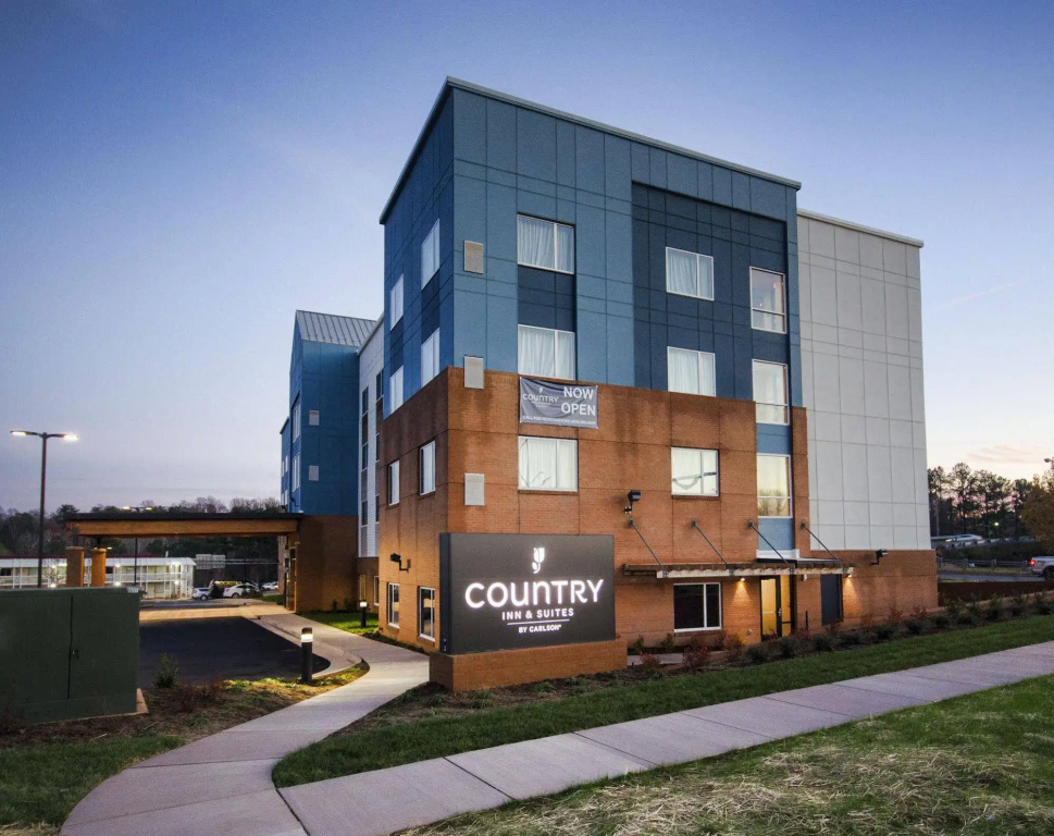 photo 1 of Country Inn & Suites by Radisson, Charlottesville-UVA, VA