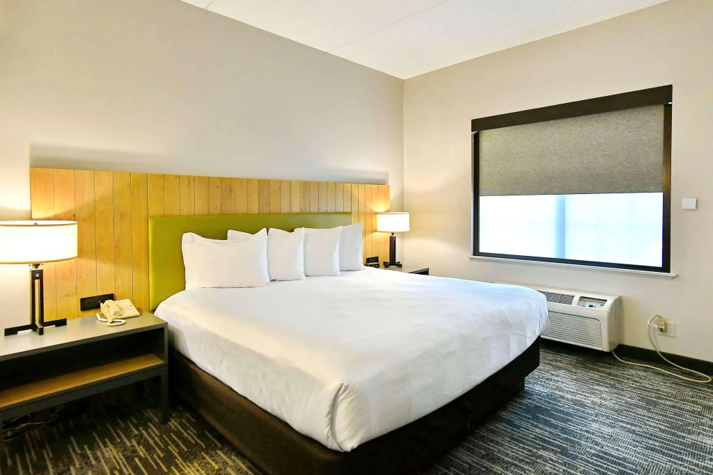photo 1 of Country Inn & Suites By Carlson Letchworth State Park