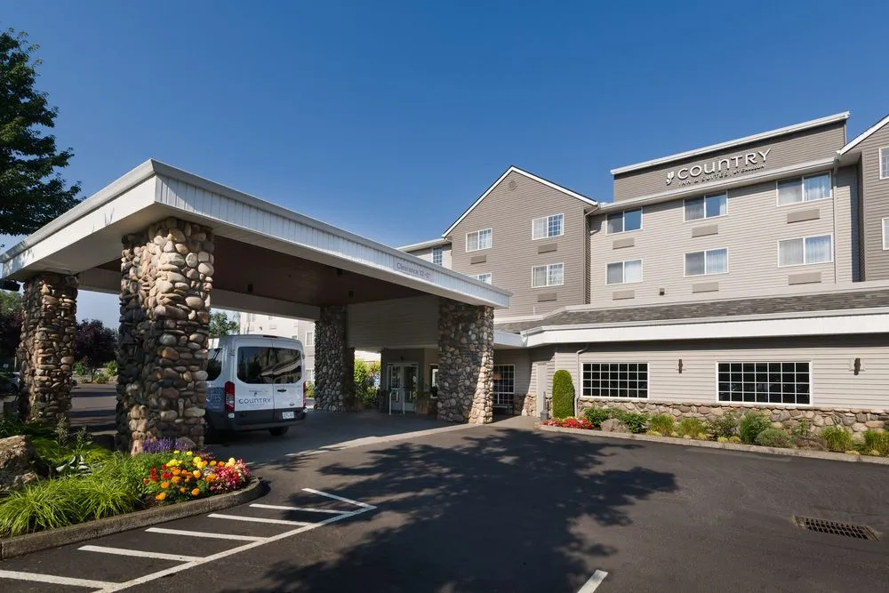 photo 1 of Country Inn _ Suites By Carlson, Portland Airport, Or