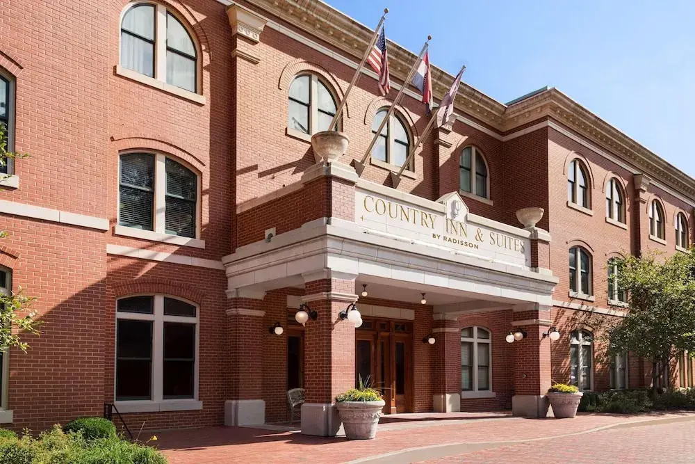 photo 1 of Country Inn & Suites by Radisson, St. Charles, MO