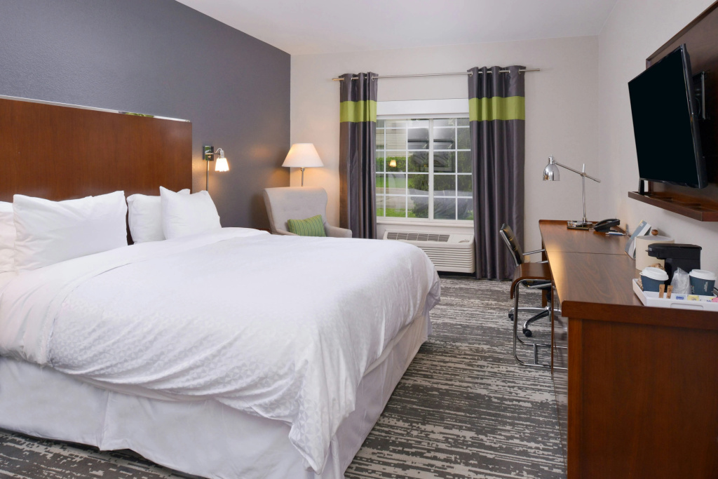 photo 1 of Four Points by Sheraton Mt Prospect O'Hare