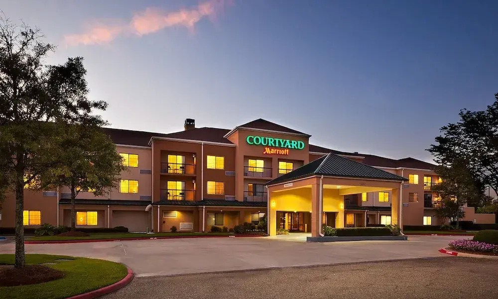 photo 1 of Courtyard Baton Rouge Siegen Lane