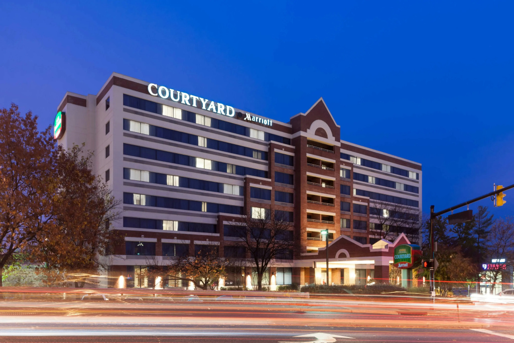 photo 1 of Courtyard by Marriott Alexandria Old Town/Southwest