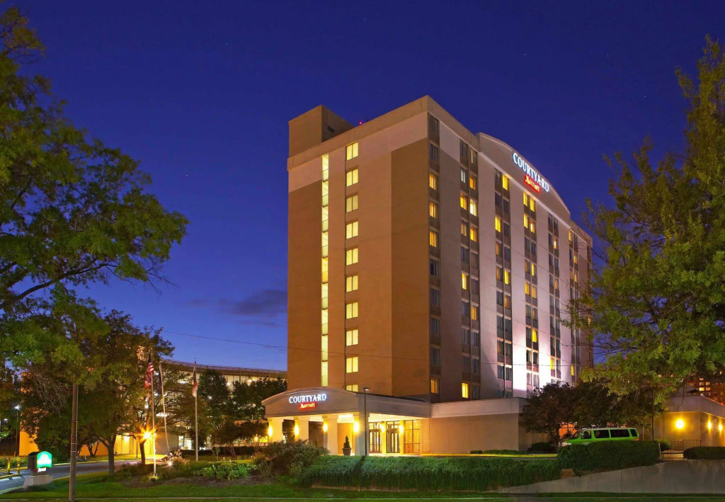 photo 1 of Hotel Pentagon South