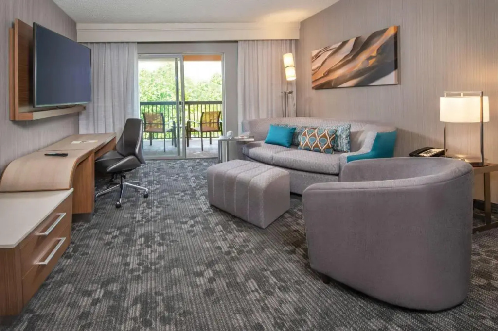 photo 1 of Comfort Inn & Suites