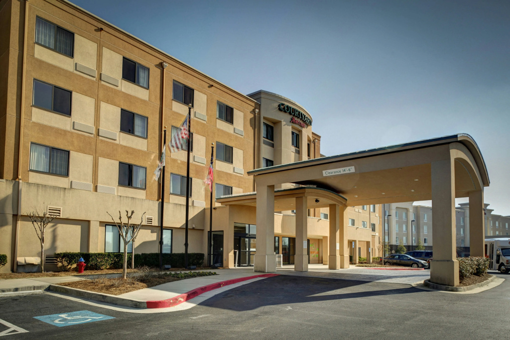 photo 1 of Courtyard by Marriott Atlanta Airport West