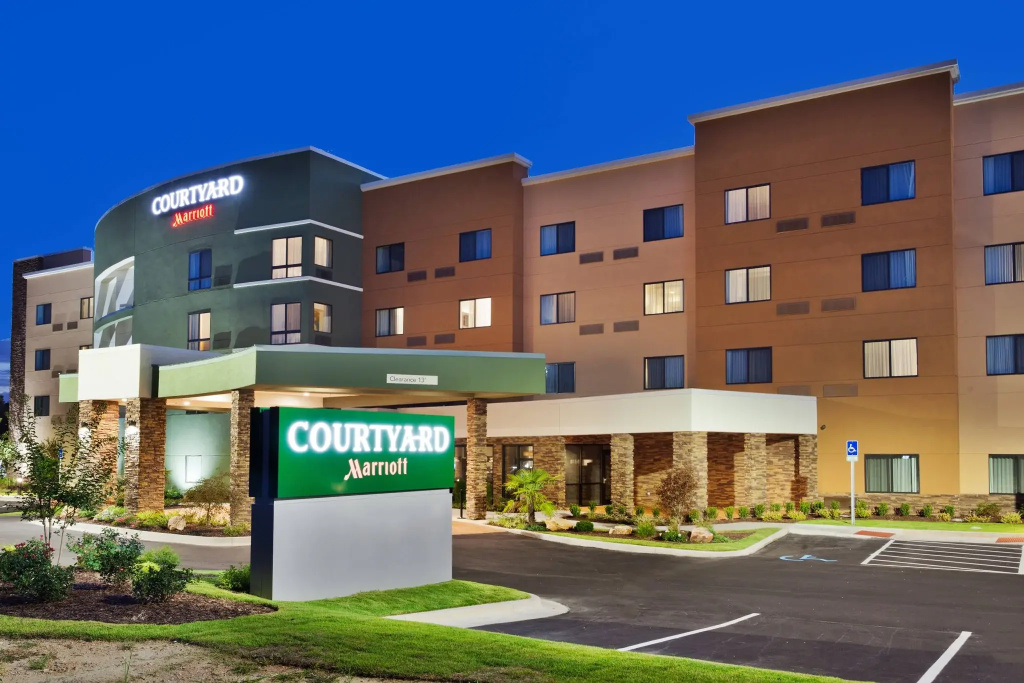photo 1 of Courtyard by Marriott Auburn