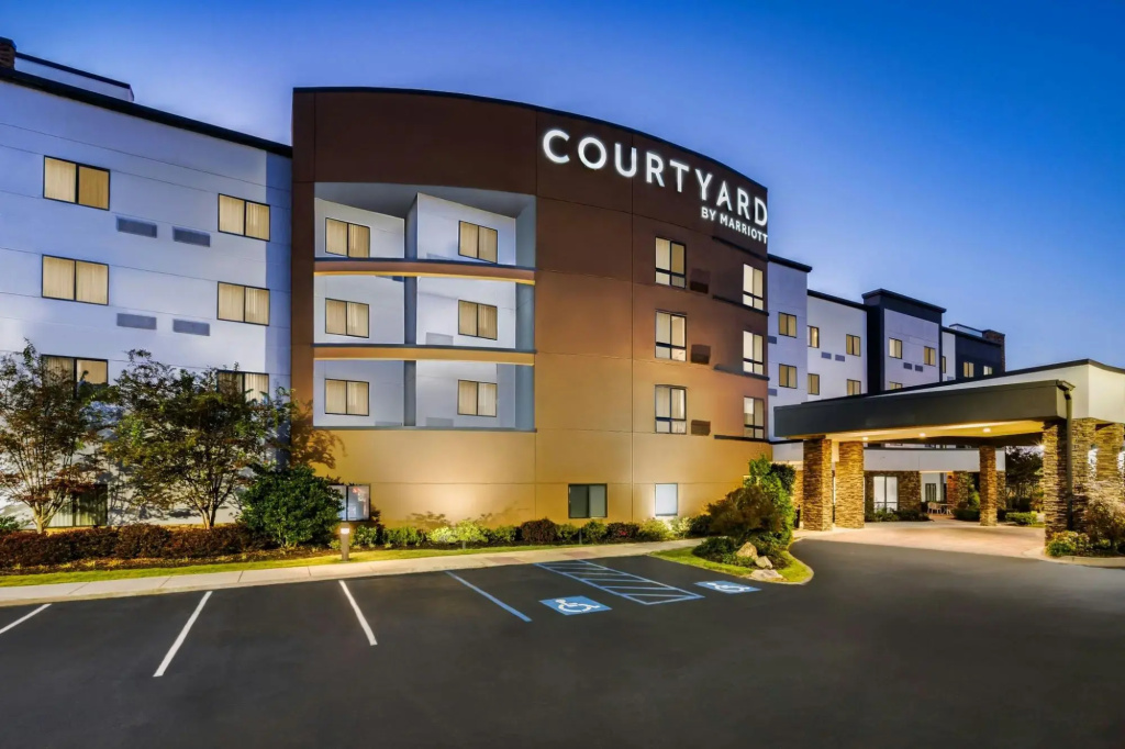 photo 1 of Courtyard by Marriott Auburn