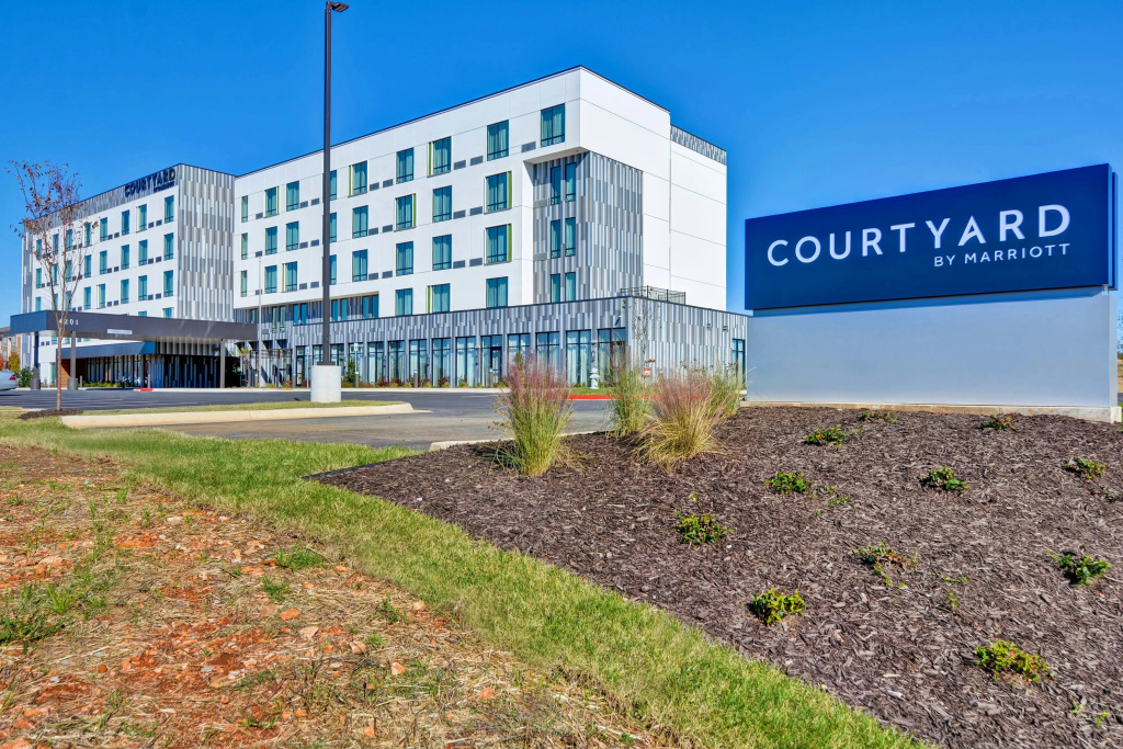 photo 1 of Courtyard by Marriott Bentonville Rogers Promenade