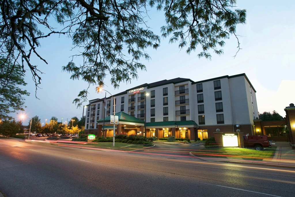 photo 1 of Courtyard by Marriott Bloomington