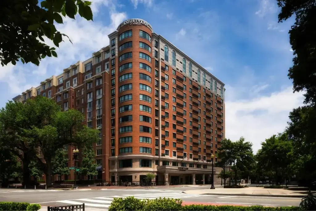 photo 1 of Courtyard by Marriott Washington Capitol Hill/Navy Yard