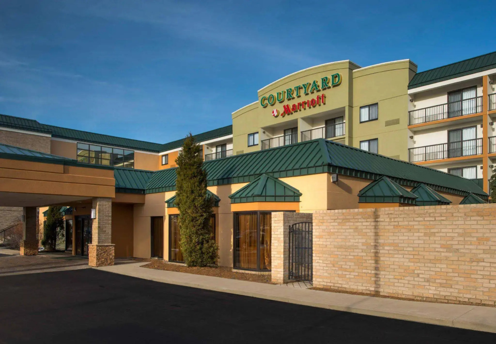 photo 1 of Courtyard by Marriott Cleveland Beachwood