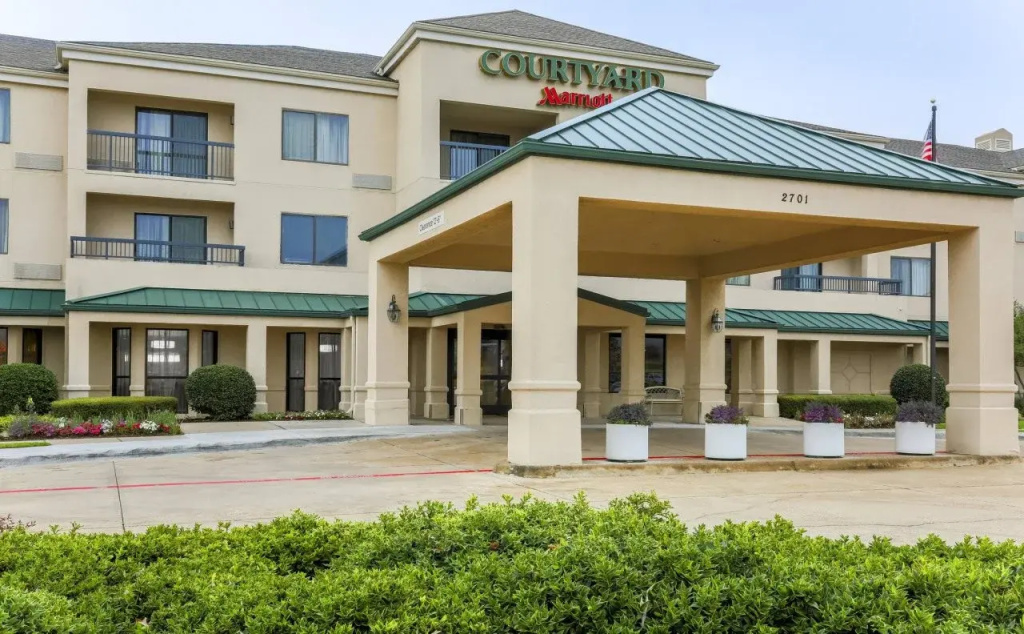 photo 1 of Courtyard By Marriott Dallas - Lewisville