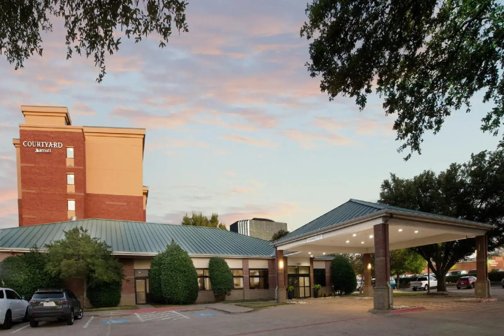 photo 1 of Courtyard by Marriott Dallas Addison/Quorum Drive