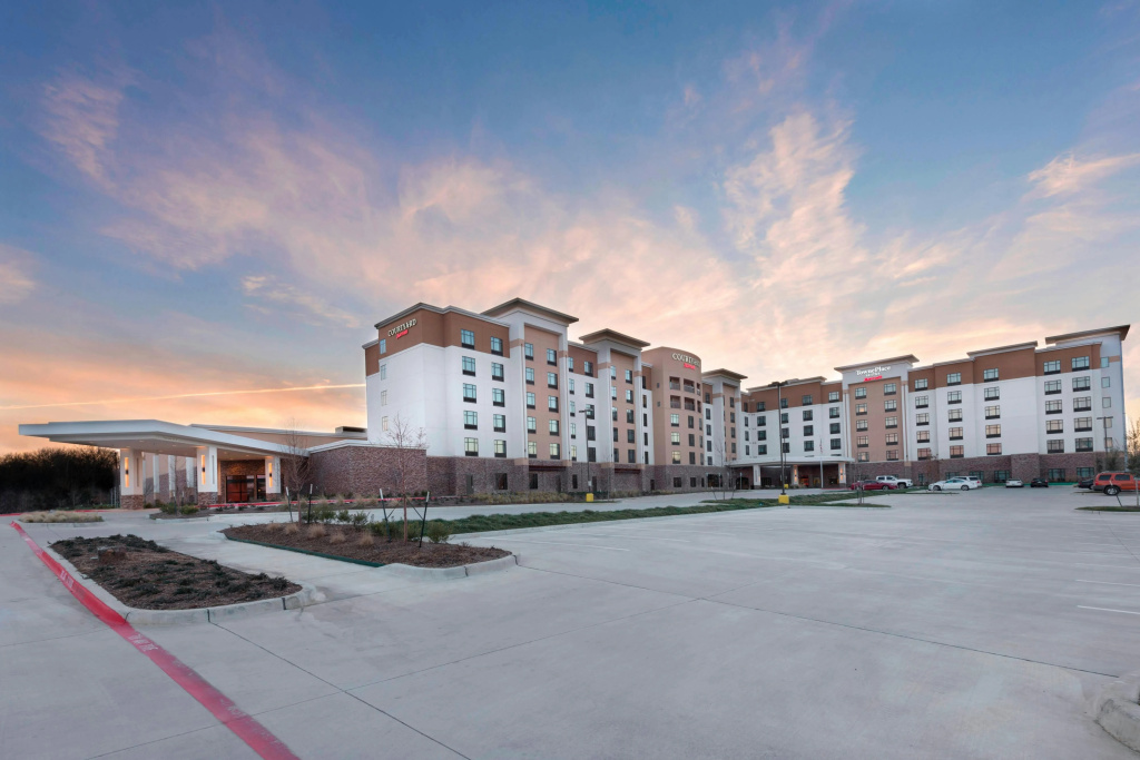 photo 1 of Courtyard by Marriott Dallas DFW Airport North/Grapevine