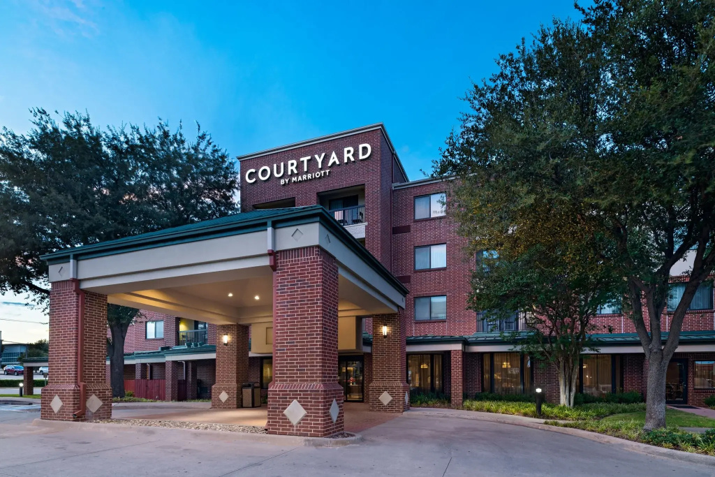 photo 1 of Courtyard by Marriott Dallas DFW Airport South/Irving