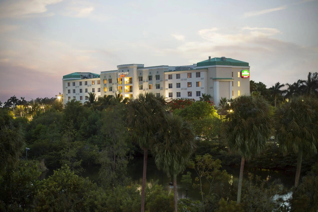 photo 1 of Courtyard by Marriott Fort Lauderdale Airport & Cruise Port