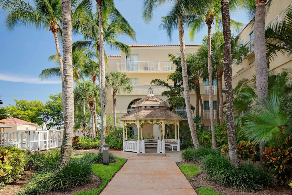 photo 1 of Courtyard by Marriott Fort Lauderdale North/Cypress Creek