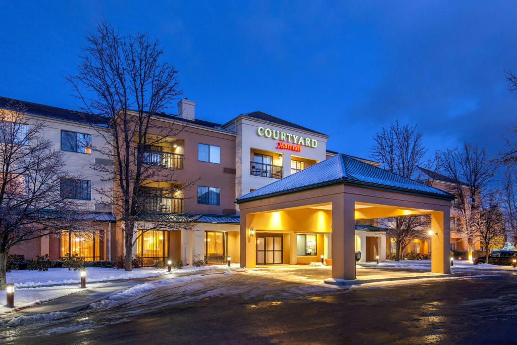 photo 1 of Courtyard by Marriott Hartford Manchester