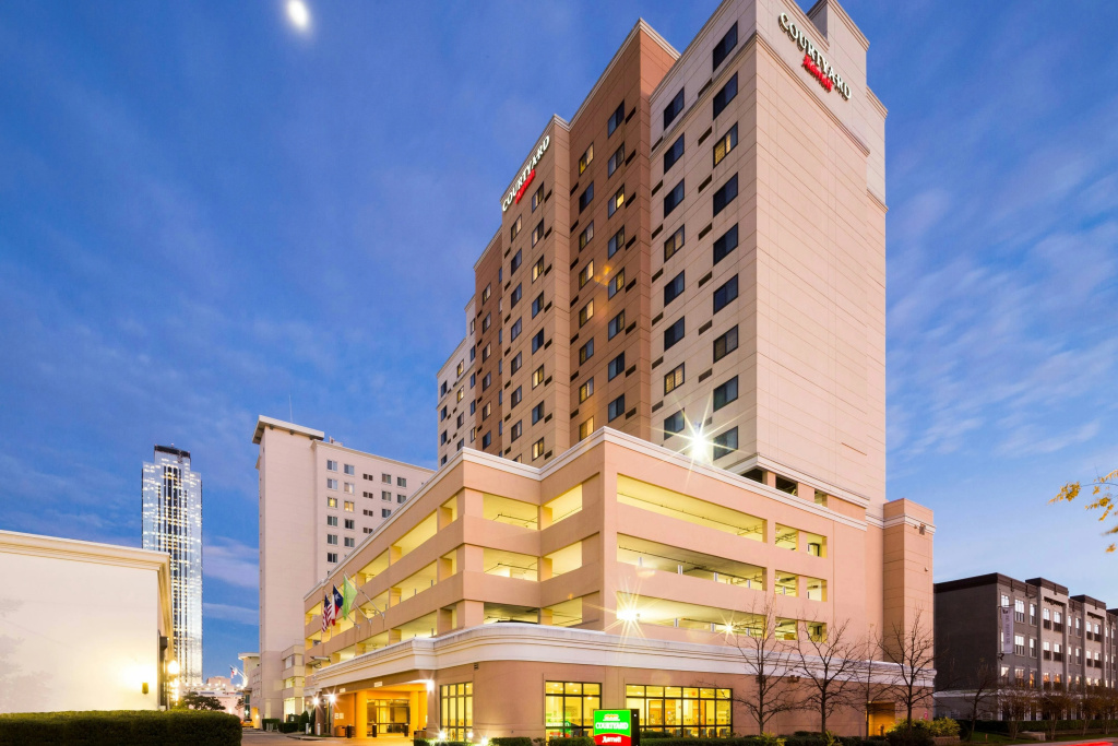photo 1 of Courtyard by Marriott Houston by the Galleria