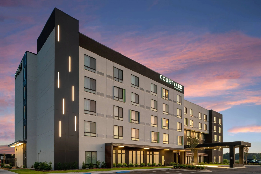 photo 1 of Courtyard by Marriott Lafayette South