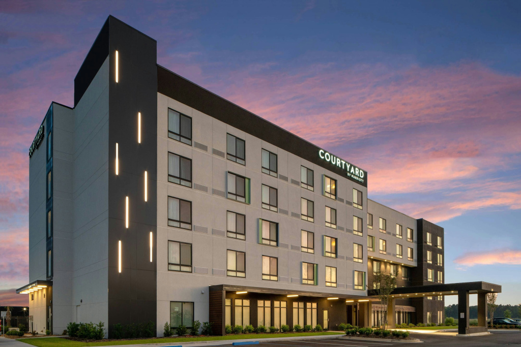 photo 1 of Courtyard by Marriott Lafayette South