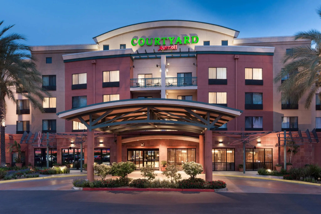 photo 1 of Courtyard by Marriott Los Angeles Burbank Airport