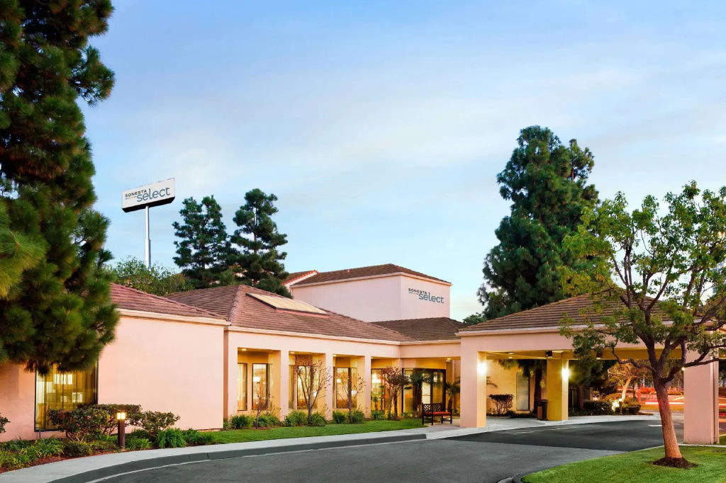 photo 1 of Sonesta Select Los Angeles LAX El Segundo