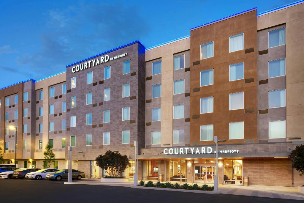 photo 1 of Courtyard by Marriott Los Angeles LAX/Hawthorne