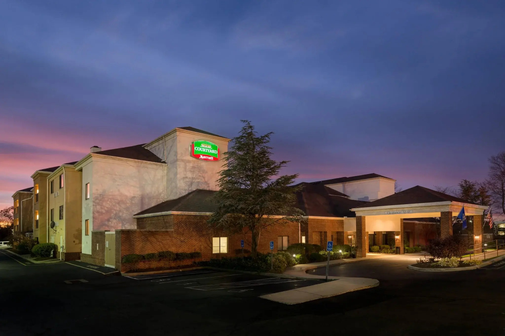 photo 1 of Courtyard by Marriott New Haven Orange-Milford