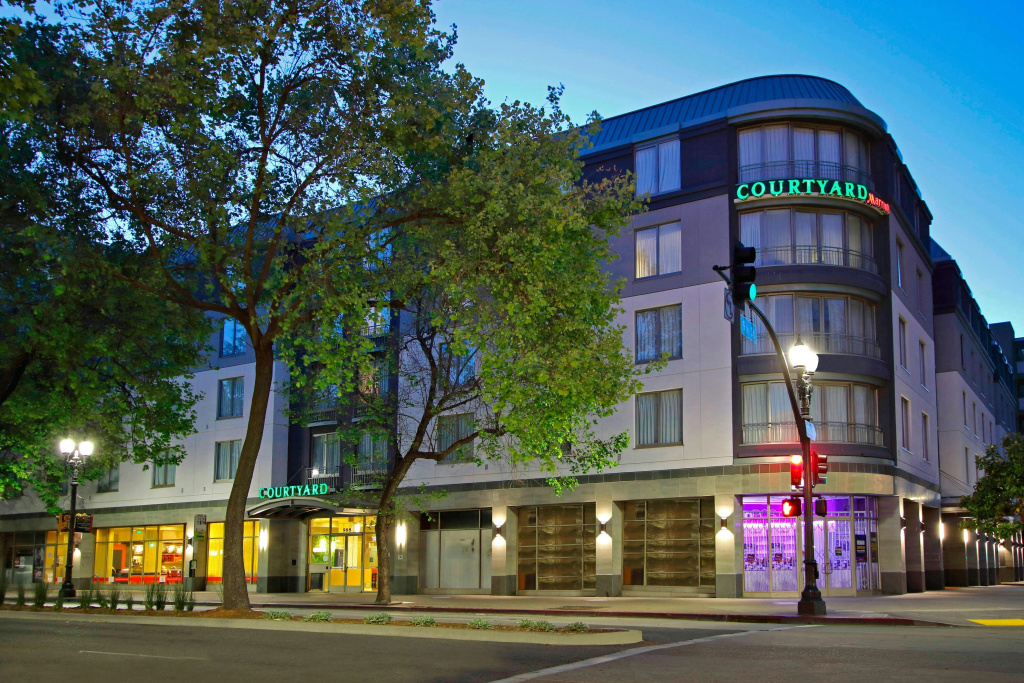 photo 1 of Courtyard by Marriott Oakland Downtown