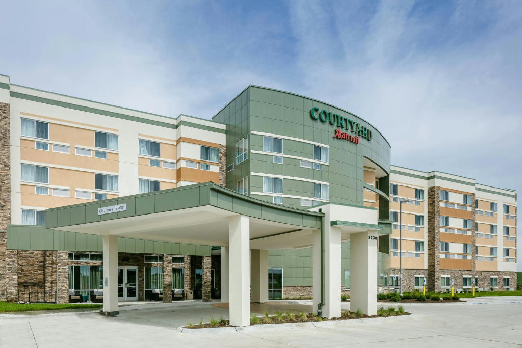 photo 1 of Courtyard by Marriott Omaha Bellevue Beardmore Event Center