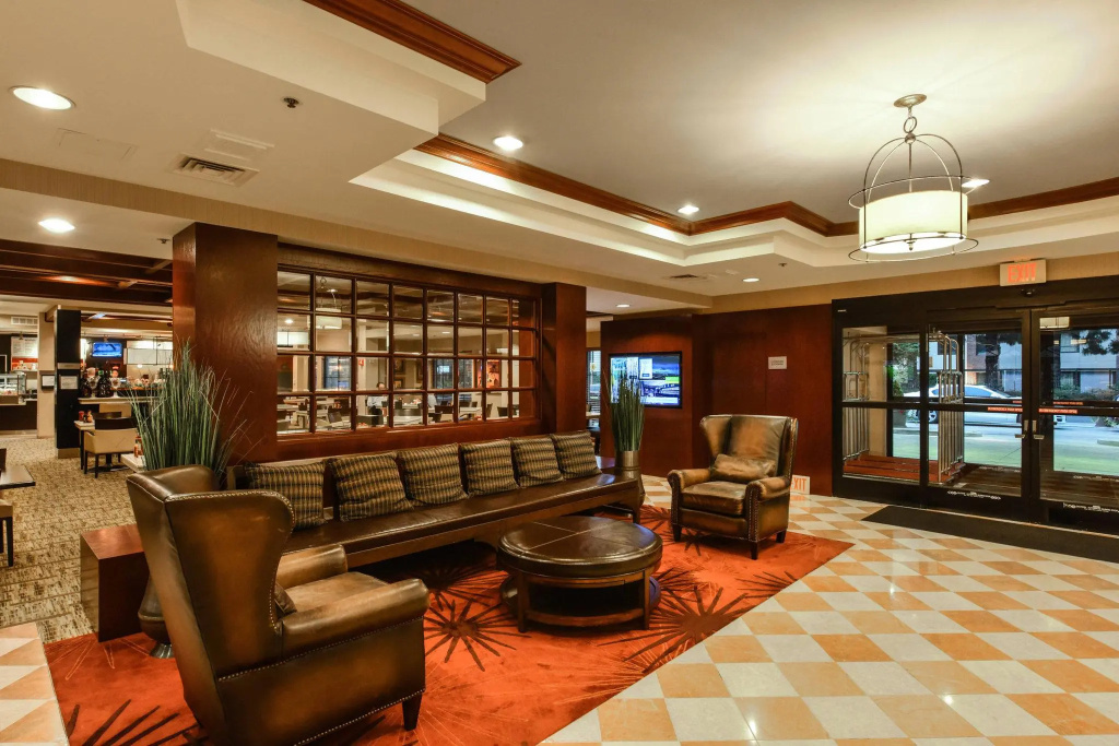 photo 1 of Courtyard Palo Alto Los Altos