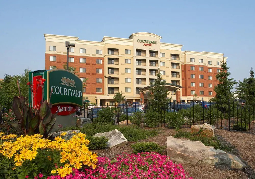photo 1 of Courtyard By Marriott Pittsburgh Shadyside