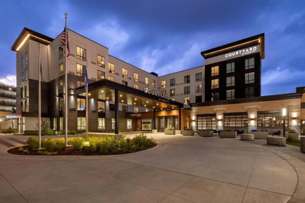 photo 1 of Courtyard by Marriott St. Paul Downtown