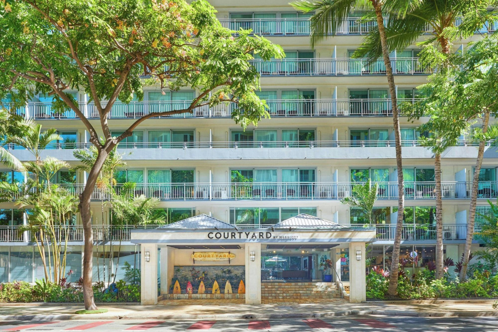 photo 1 of Courtyard by Marriott Waikiki Beach